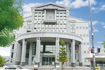 枚方市立中央図書館