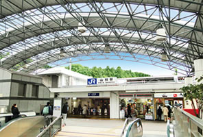 JR・地下鉄東西線山科駅