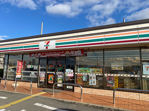 セブンイレブン 枚方村野西店