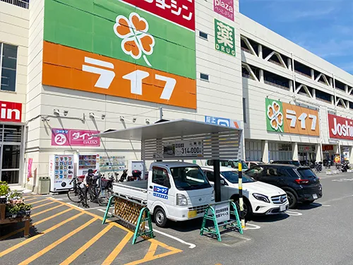 ライフ寝屋川店