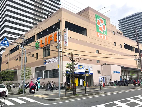 ライフ香里園店